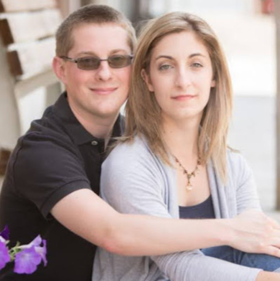 Meet your Posher, Angelina - Picture 2 of 2